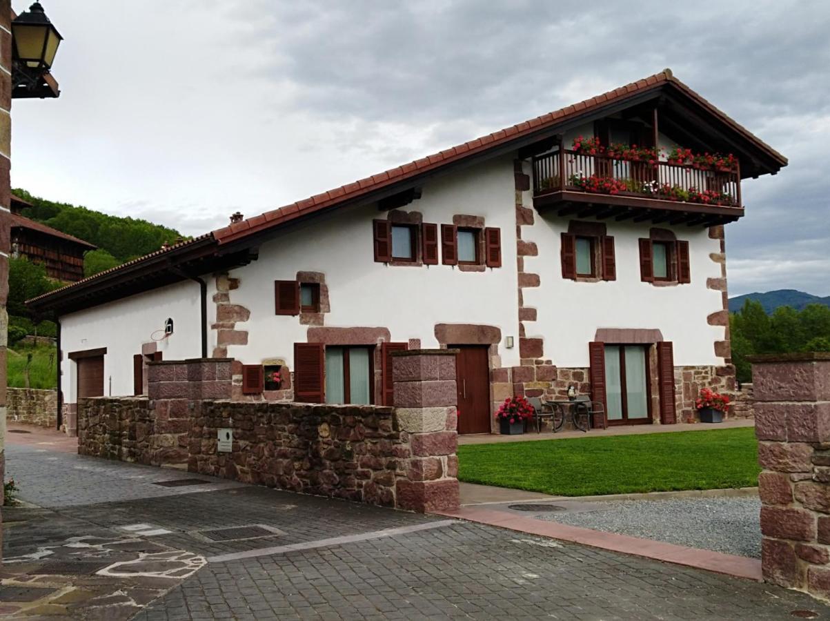 Pedroenea Apartamento Elizondo Buitenkant foto